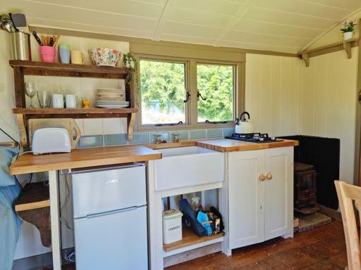 Pen Bryn Shepherd Hut Hay-On-Wye Exterior photo
